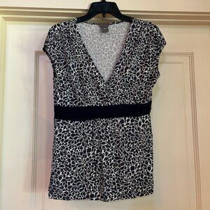 Ann Taylor - Abstract Floral - Navy & White - Cap Sleeve - V Neck - Sz S